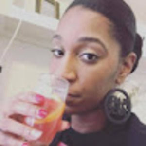 Meet your Posher, Meesha